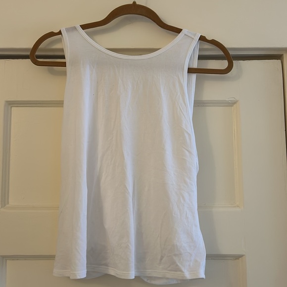 Lululemon open back twist tank - Picture 3 of 4